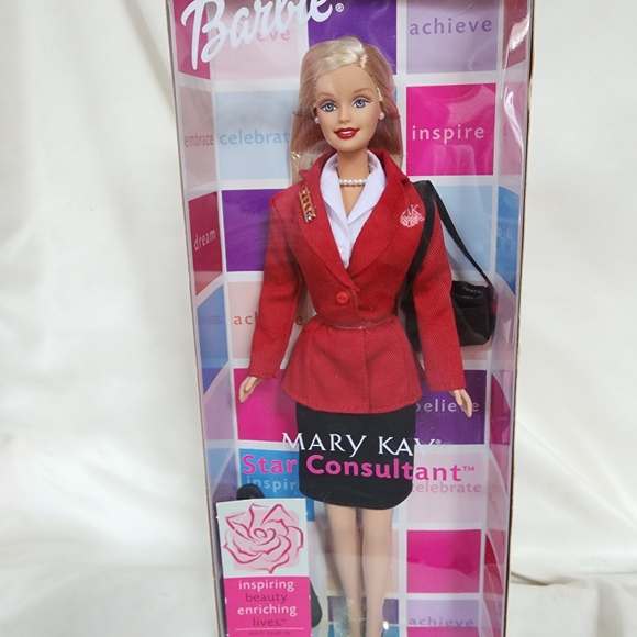 Barbie Mary Kay Star Consultant Doll - Picture 2 of 3